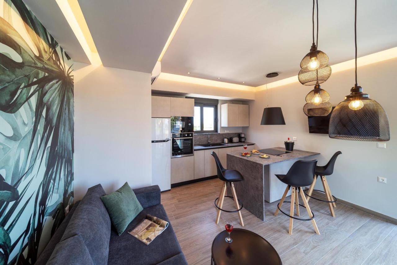 Palmeral Luxury Suites Kremastí Esterno foto