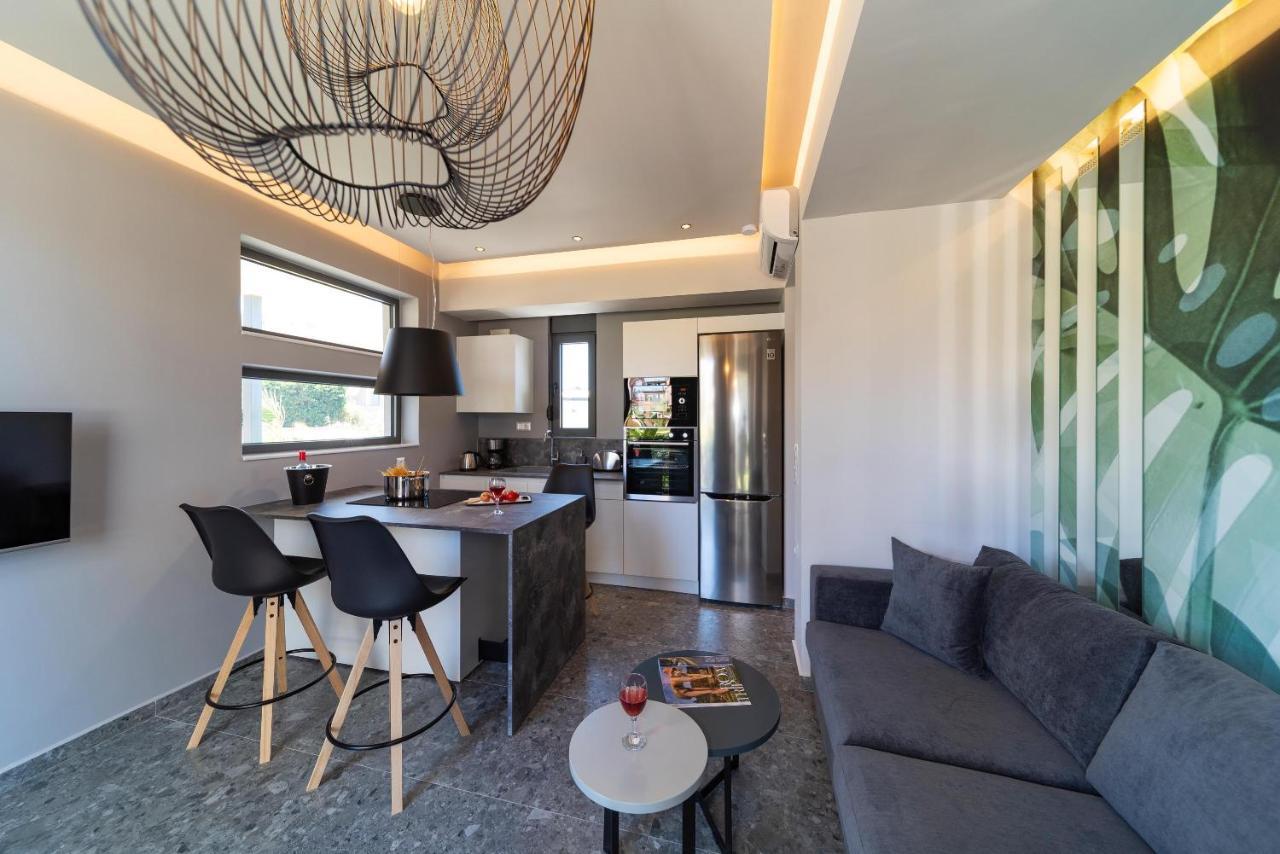 Palmeral Luxury Suites Kremastí Esterno foto